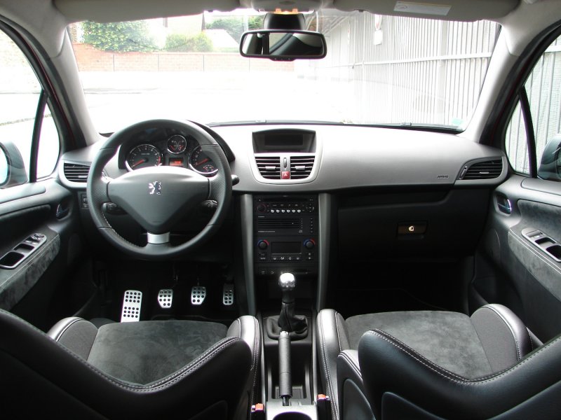 Peugeot 207 Interior