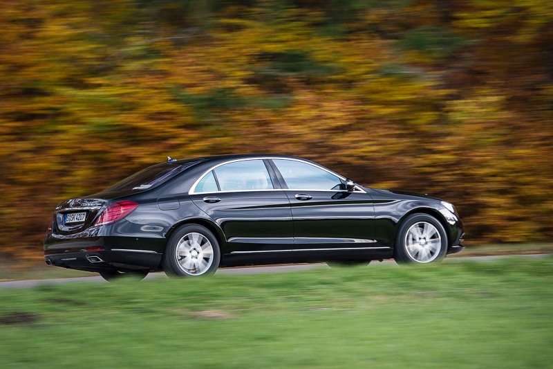 Mercedes-Benz s 500 4м