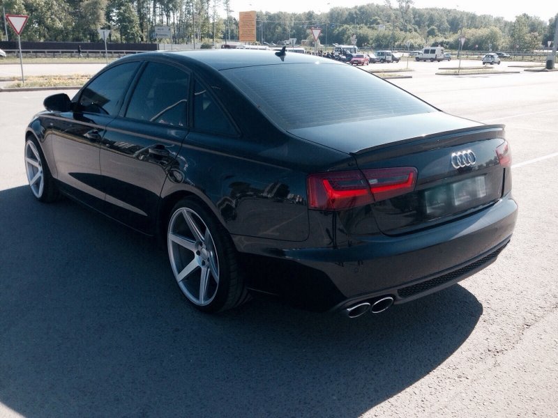 Audi a6 c6 черная тонированная