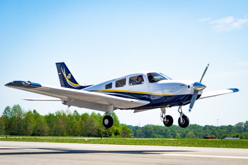 Водородный самолет Hyflyer