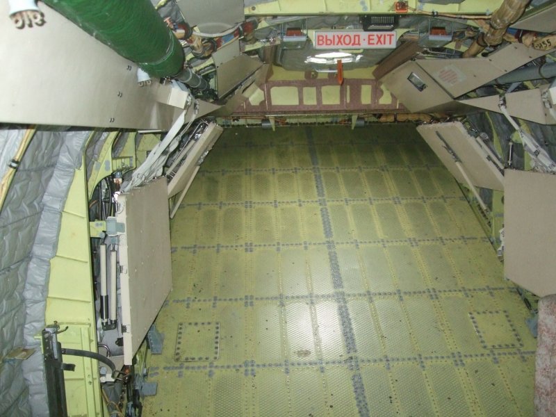Су-80 кабина