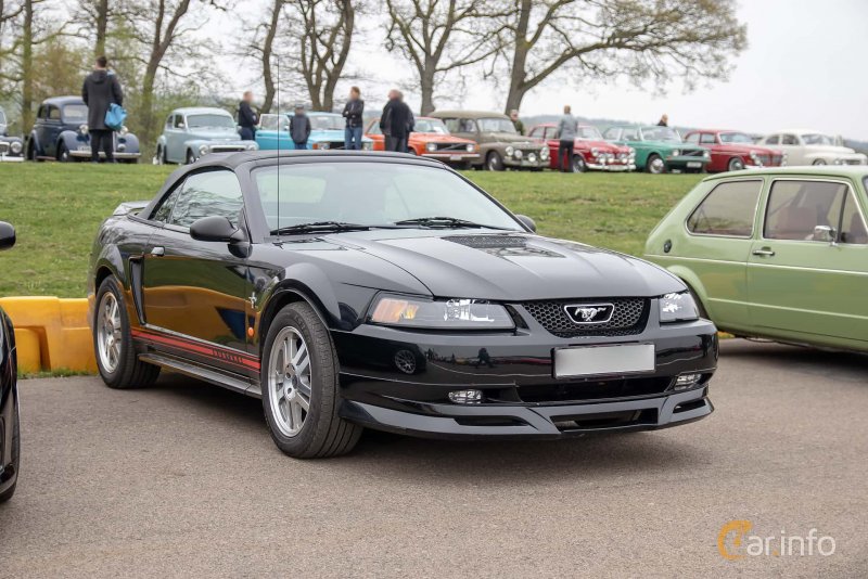 Ford Mustang кабриолет 2000