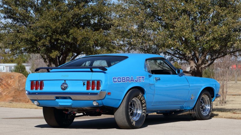 Ford Mustang 3
