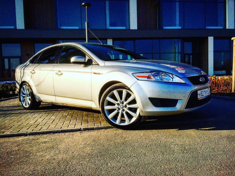 Mazda 6 или Ford Mondeo