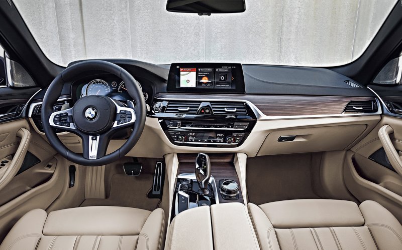 BMW 5 2018 Interior