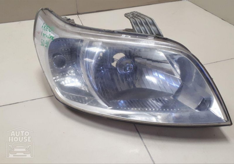 Фара Aveo t200