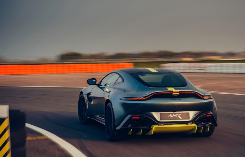 2019 Aston Martin Vantage Amr