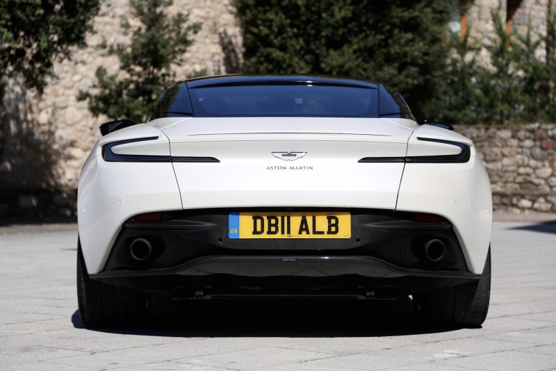 Aston Martin db11 Vantage