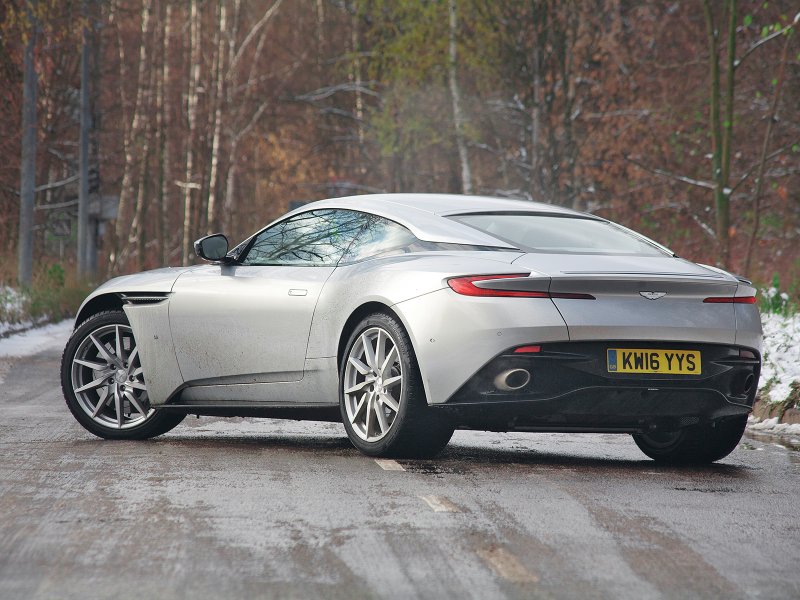 Aston Martin db11 2021 Facelift