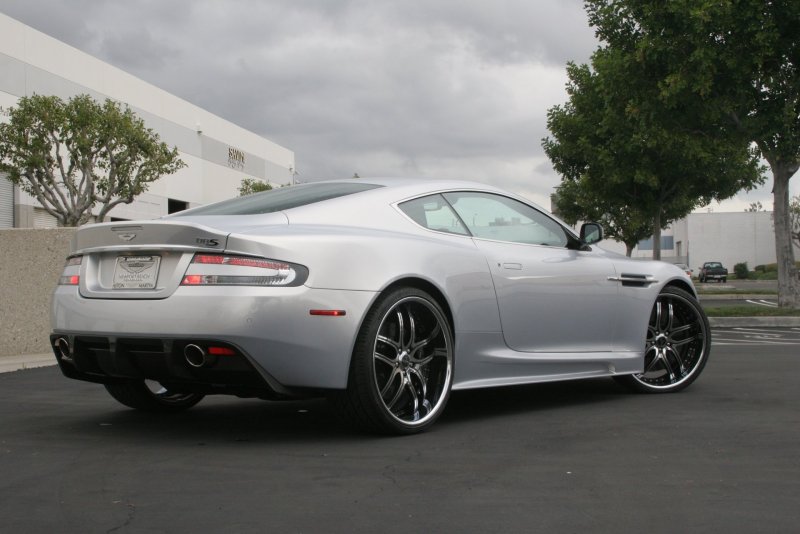 Aston Martin DBS
