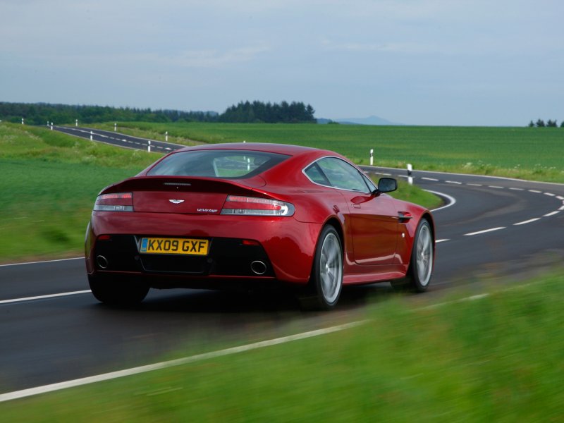 Aston Martin Vantage v12 Zagato