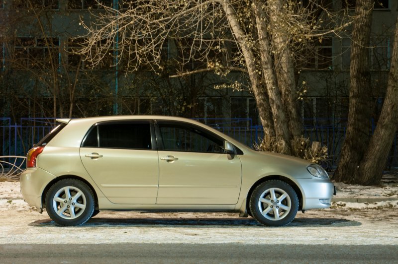 Toyota Allex 2004