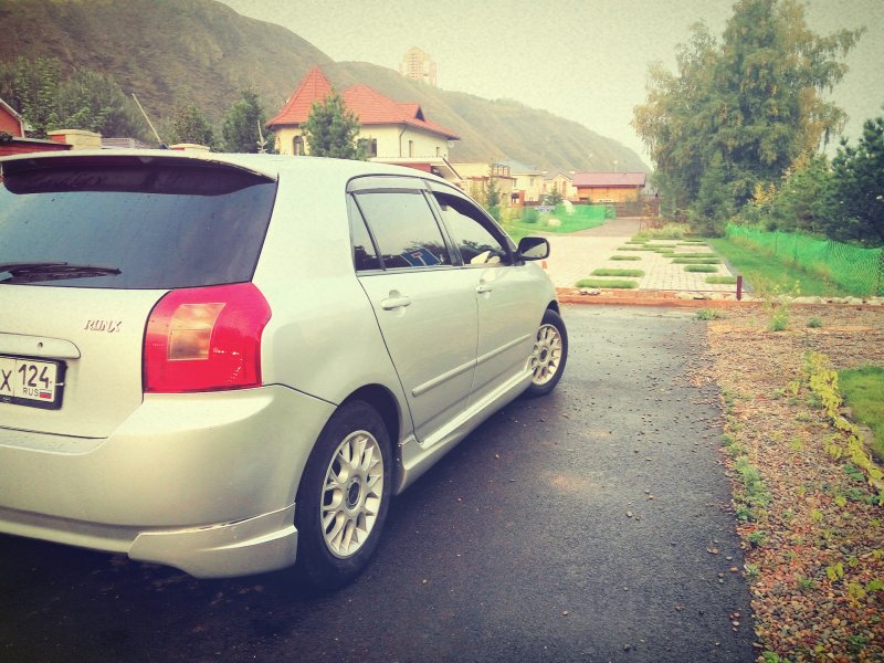 Toyota Corolla Runx