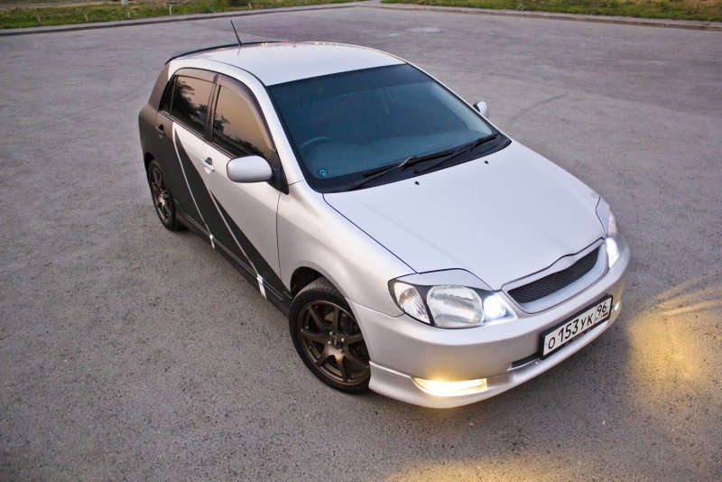 Toyota Corolla Runx 2003