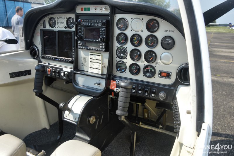 Самолёт Sierra p2002