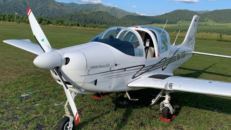 Tecnam p2002 Sierra кабина