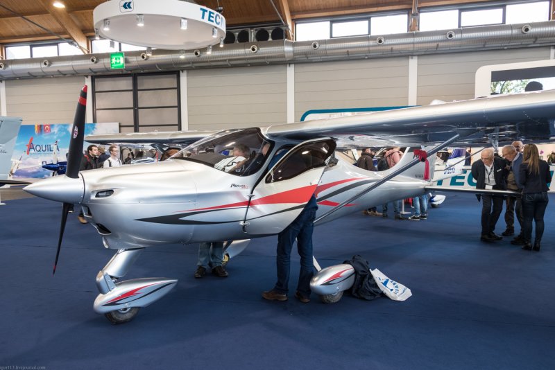Tecnam p2000