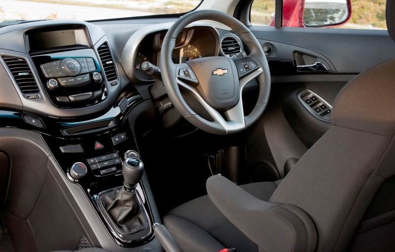 Chevrolet Orlando 2013 салон