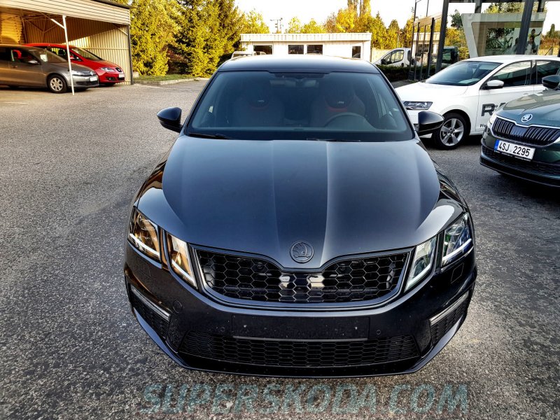 Skoda Octavia a7 FL Black