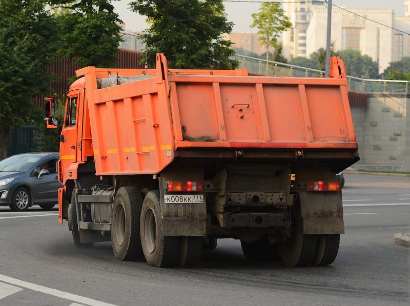 КАМАЗ 65115 сзади