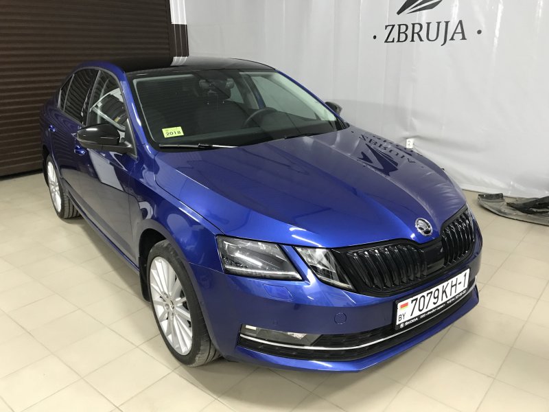 Reef Blue Metallic Skoda Octavia