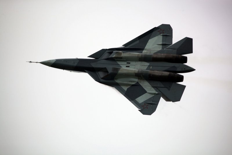 Истребитель пятого поколения Су 57