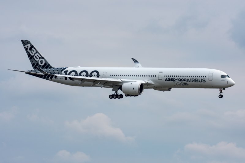 Самолет Airbus a350