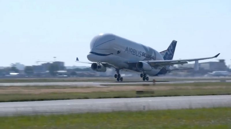 Взлет Airbus Beluga