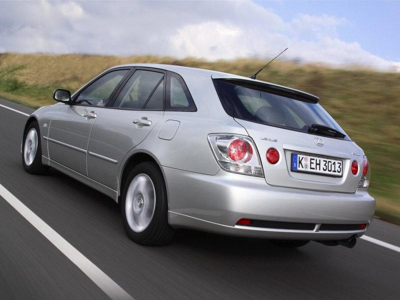 Lexus is200 SPORTCROSS