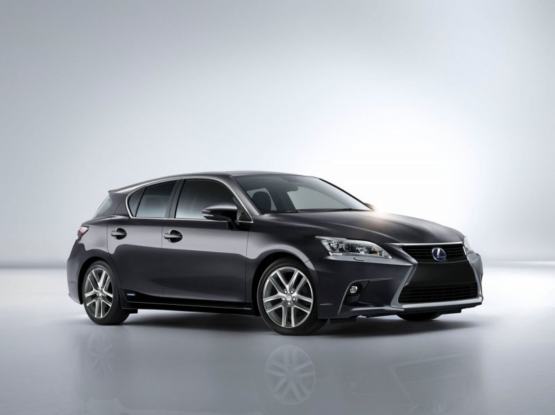 Lexus is 300 универсал