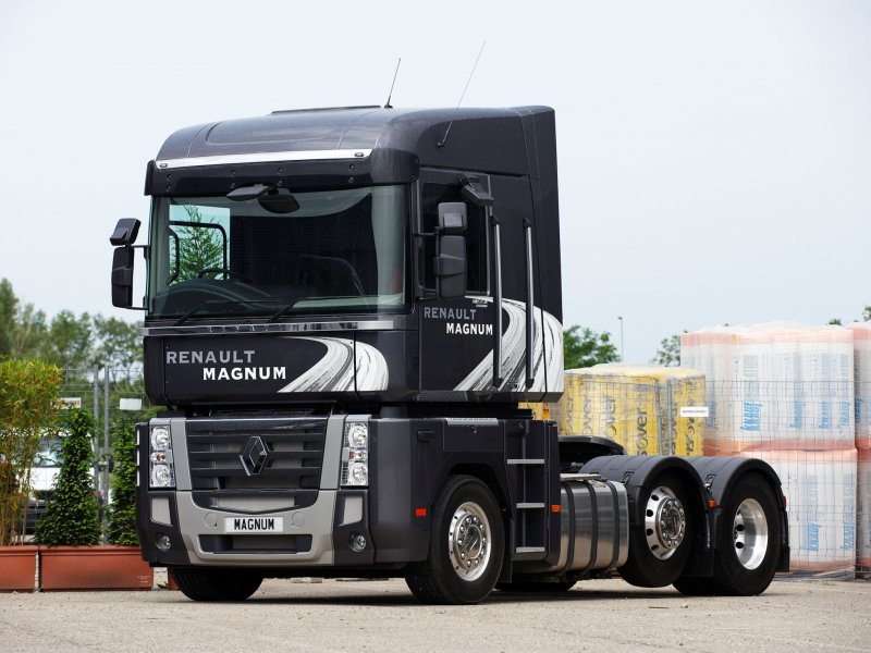 Грузовик Renault Magnum