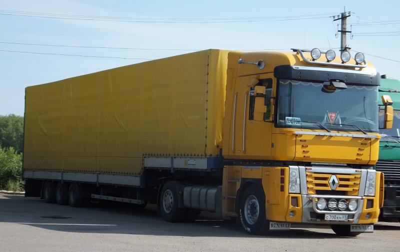 Грузовик Renault Magnum