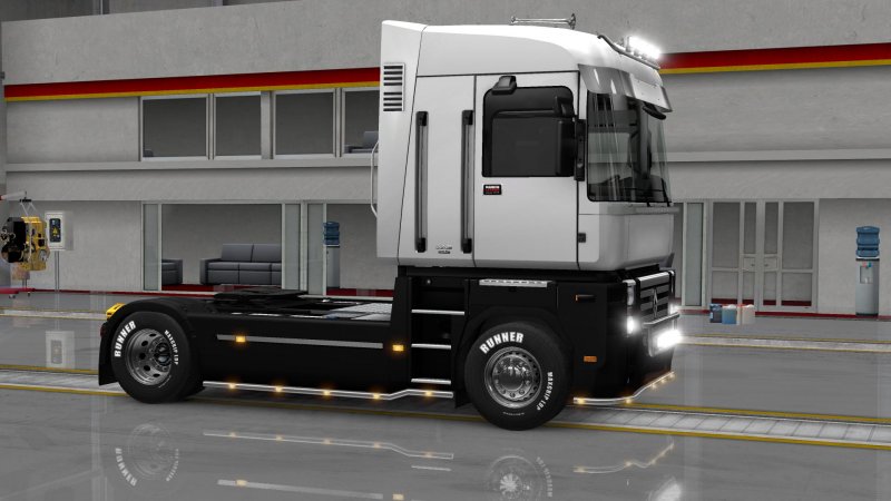 Renault Magnum 2015
