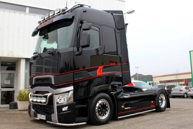 Renault Magnum "Legend" '2011