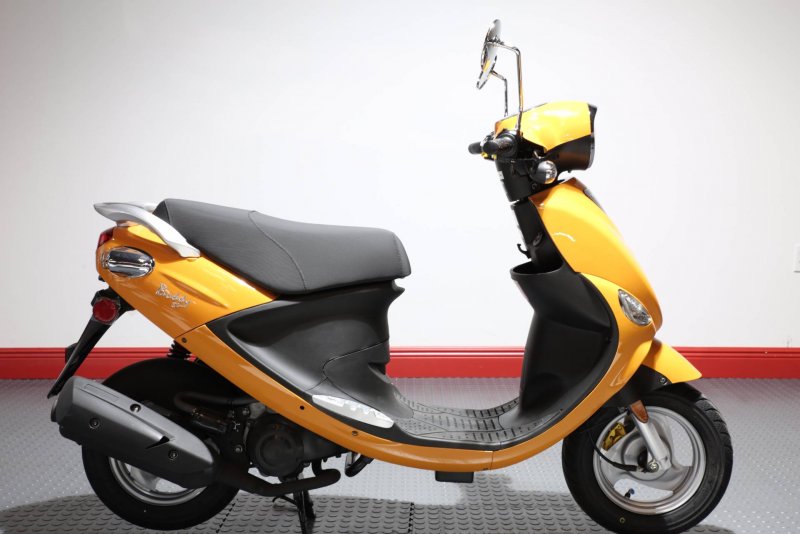 Piaggio x10