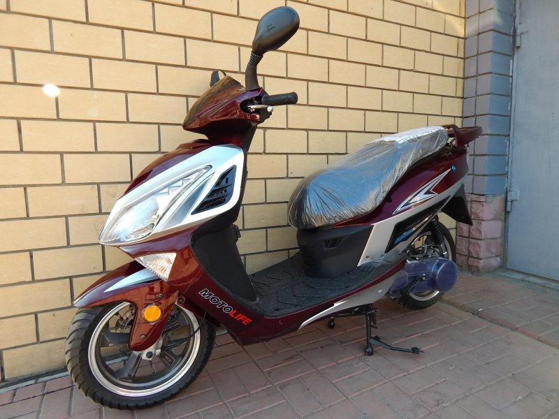 Скутер Lifan lf150