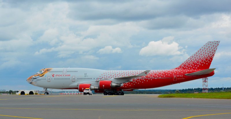 АК Россия Boeing 747-400