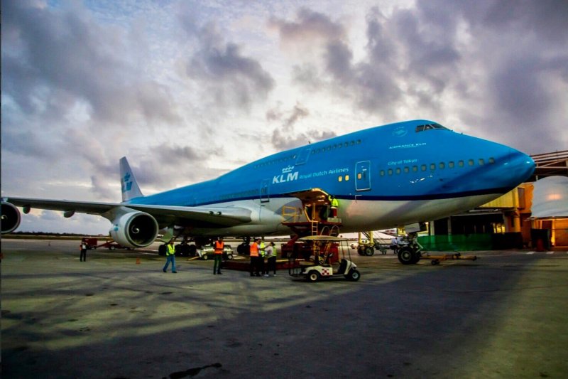 Боинг 747