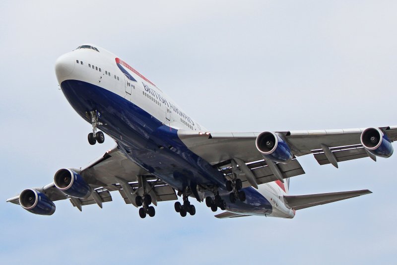 Боинг 747400