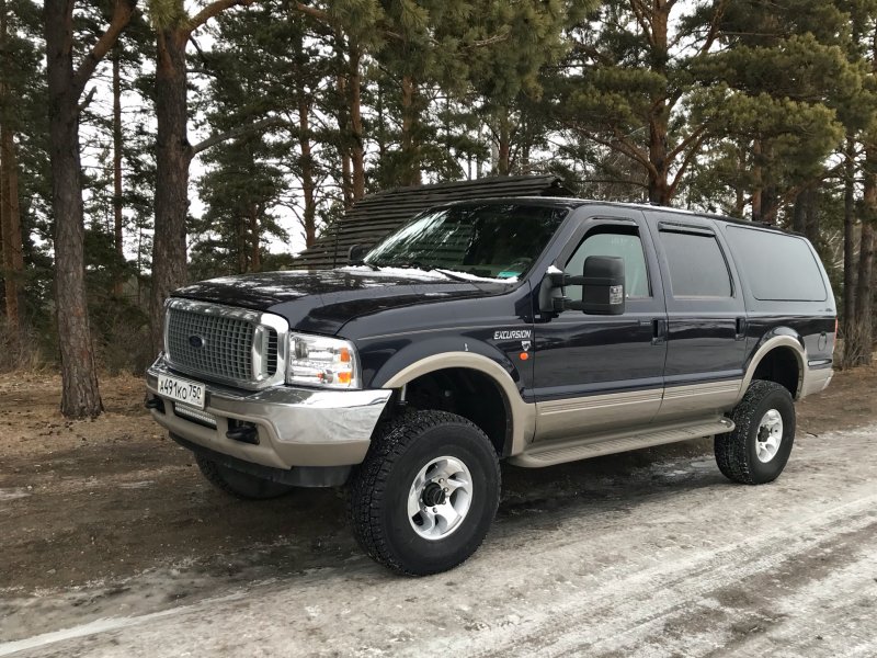 Ford Excursion 2012