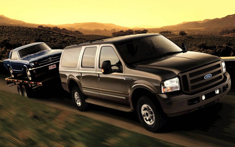 Ford Excursion 2020