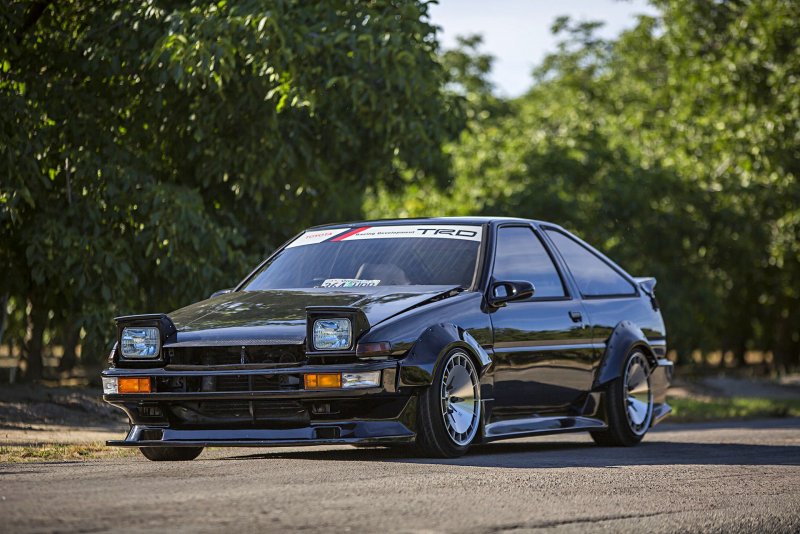 Toyota ae86 Хачироку