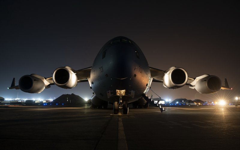 Boeing 737-800 навигационные огни
