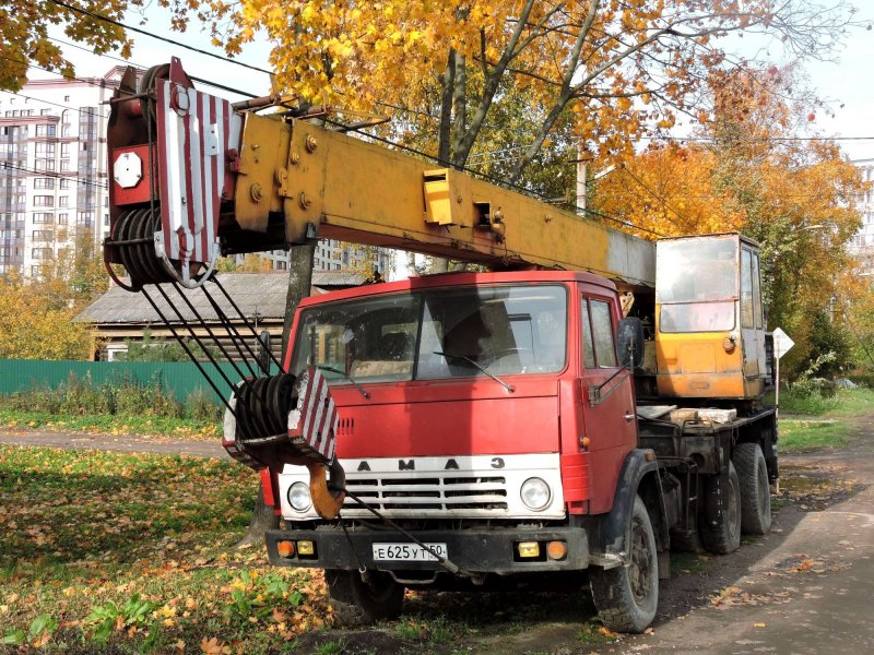 КАМАЗ военный бортовой 53213