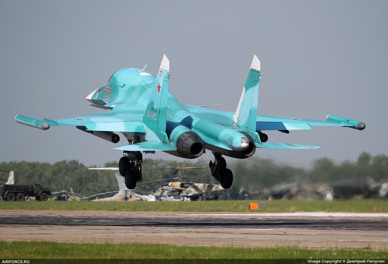 Истребитель пятого поколения Су-57э