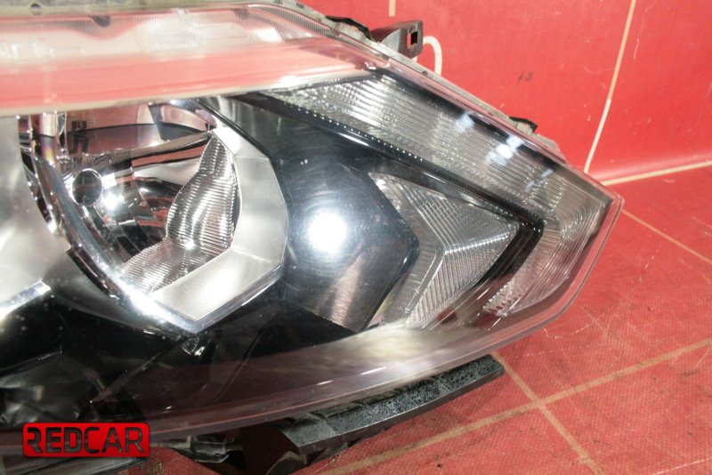 Фара Nissan Qashqai j11