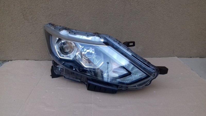 Фара Qashqai j11 2019