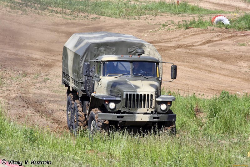Грузовик Урал 4320