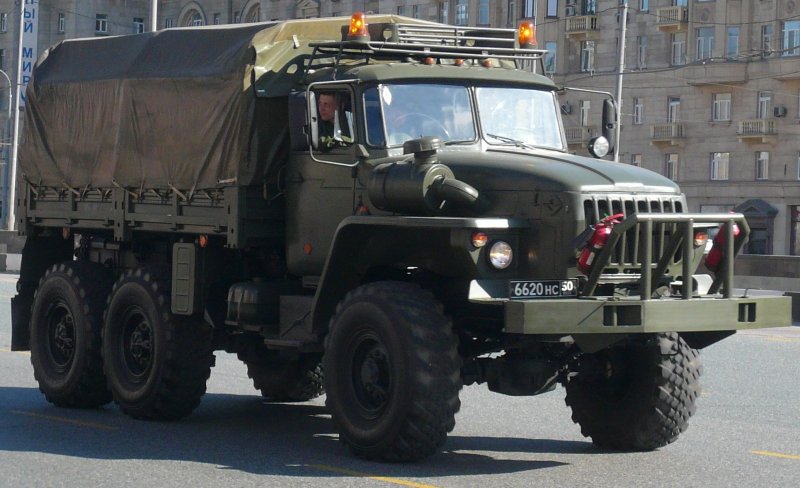 Военный грузовик Урал 4320