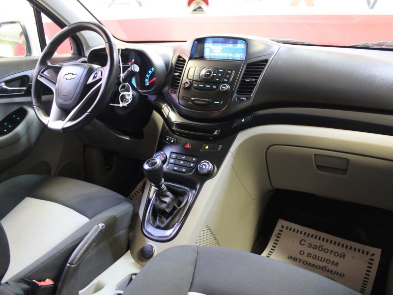 Chevrolet Orlando 2018 салон